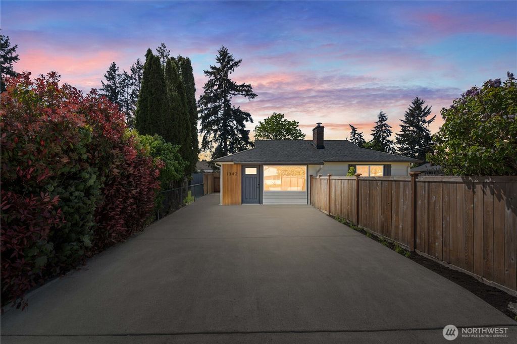 Photo of 1324 116th Street, Tacoma, WA 98444 (MLS # 2513457)