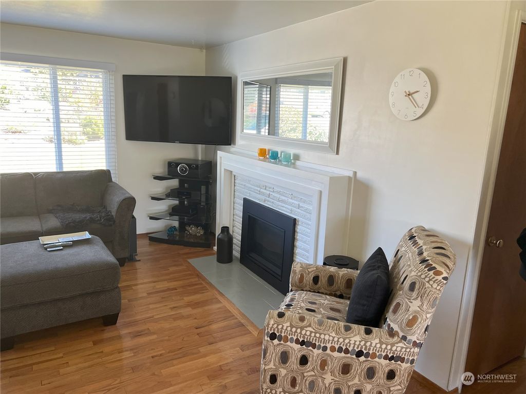 Photo of 22114 90th Avenue W, Edmonds, WA 98026 (MLS # 2244240)