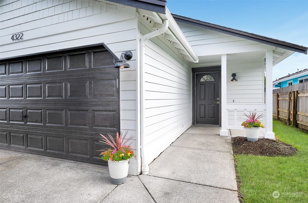 Photo of 4322 151st Place NE, Marysville, WA 98271 (MLS # 2220567)