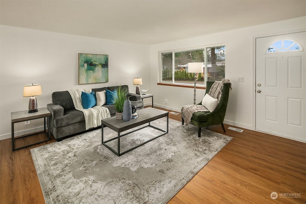 Photo of 16336 SE 131st Place, Renton, WA 98059 (MLS # 2022568)