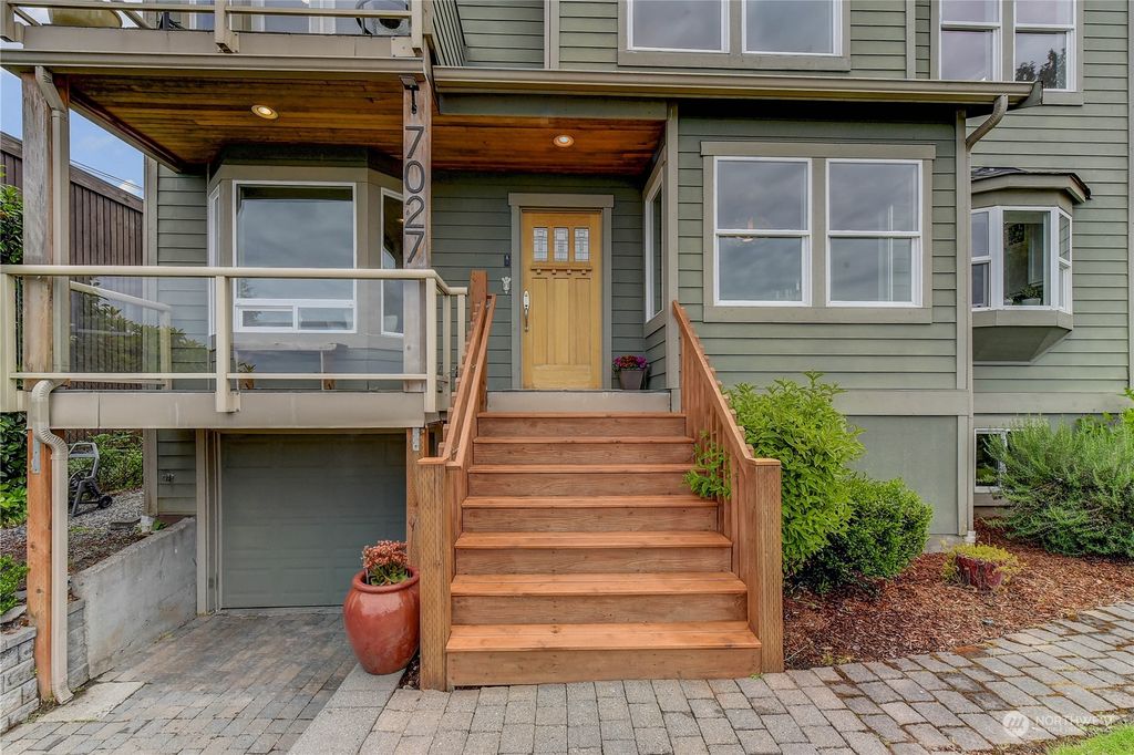 Photo of 7027 S Lakeridge Drive, Seattle, WA 98178 (MLS # 2126718)