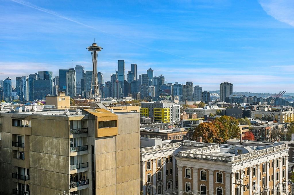 Photo of 919 2nd Avenue W #103, Seattle, WA 98119 (MLS # 2387915)