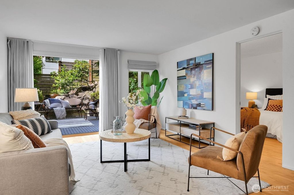 Photo of 919 2nd Avenue W #103, Seattle, WA 98119 (MLS # 2387915)