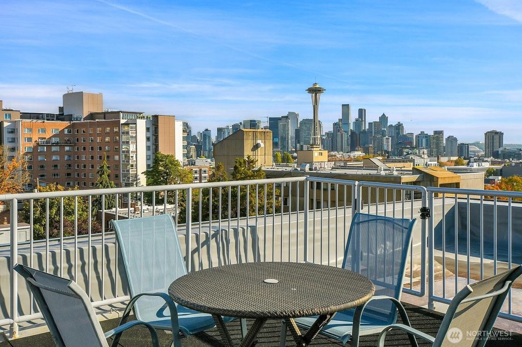 Photo of 919 2nd Avenue W #103, Seattle, WA 98119 (MLS # 2387915)