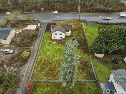 Photo of 22827 Meridian Avenue S, Bothell, WA 98021 (MLS # 2474692)