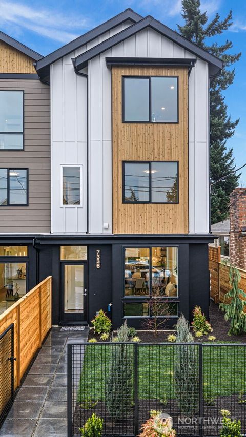 7336 27th Avenue NW Seattle WA 98117