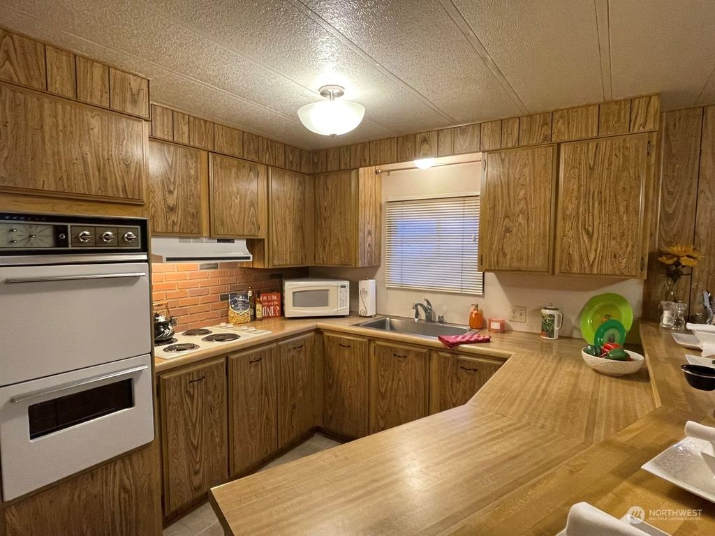 Photo of 25739 135th Avenue SE #37, Kent, WA 98042 (MLS # 2165251)