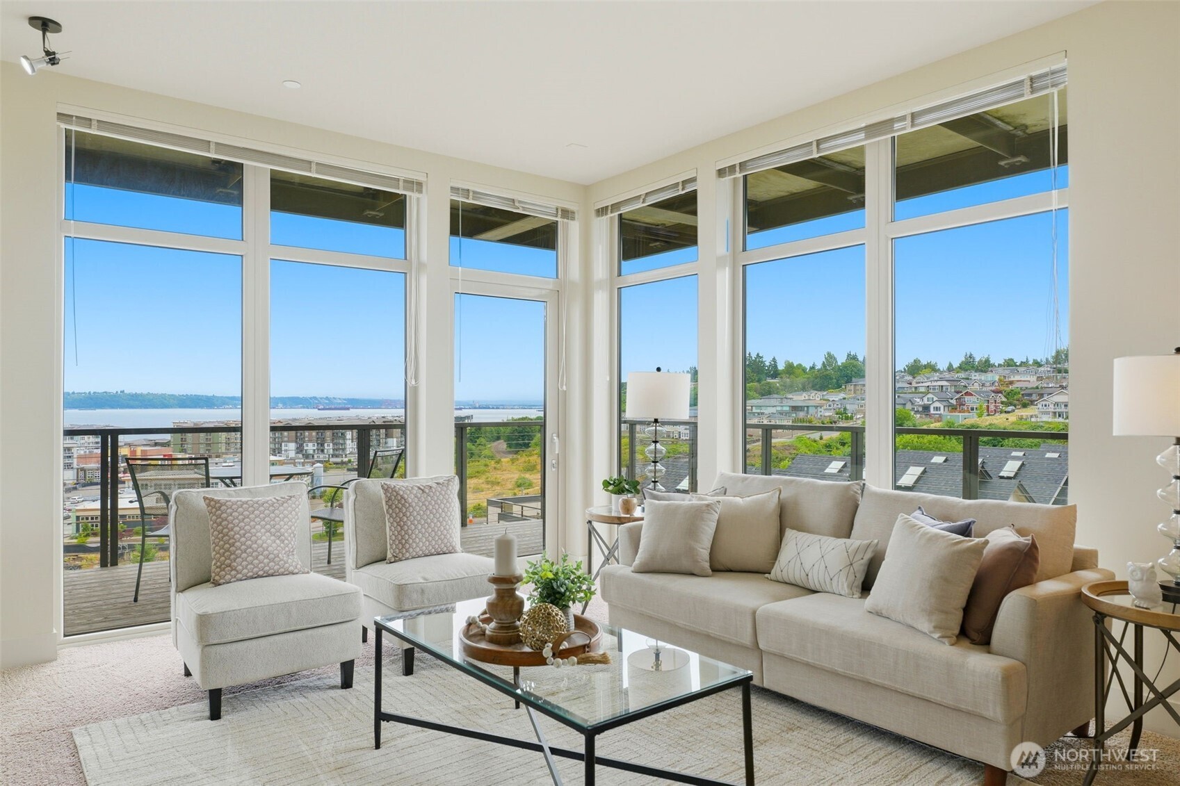 5204 N Bennett 311