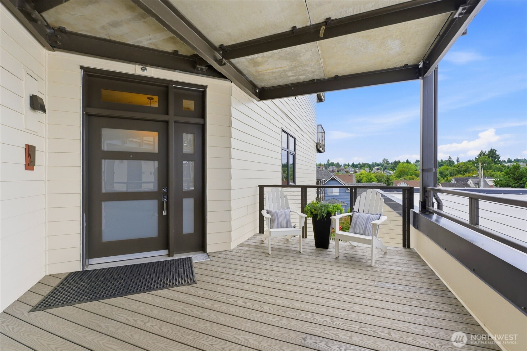 5204 N Bennett 311