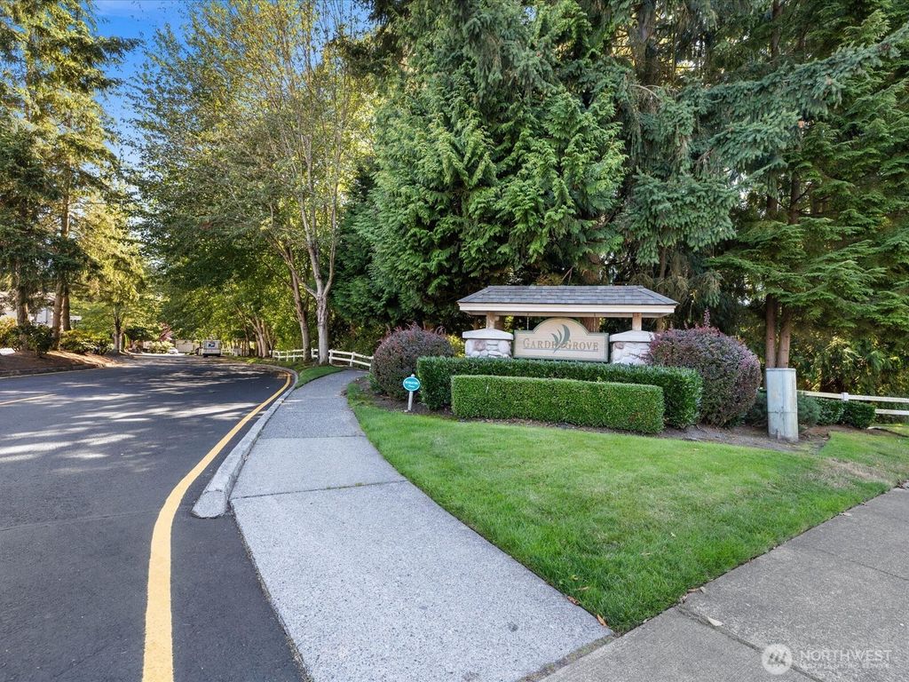 Photo of 821 114th Street SW #V101, Everett, WA 98204 (MLS # 2411927)