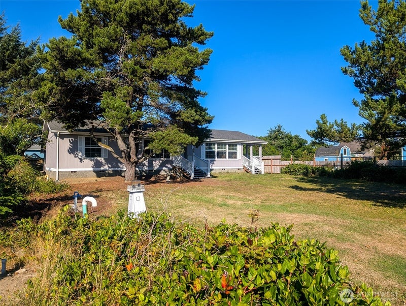 313 Ocean Shores Boulevard NW