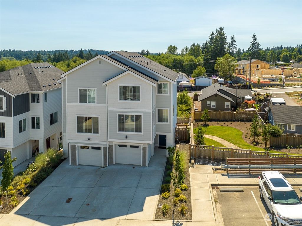 listing image 9369963401698780636