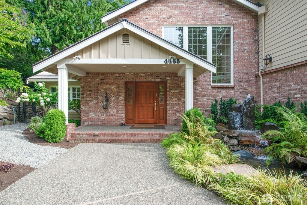 Photo of 4465 W Mercer Way, Mercer Island, WA 98040 (MLS # 2419888)
