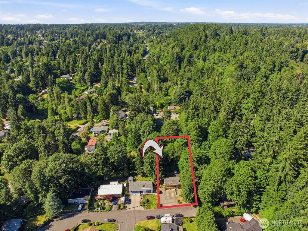 Photo of 3610 NE 197th Street, Lake Forest Park, WA 98155 (MLS # 2543169)