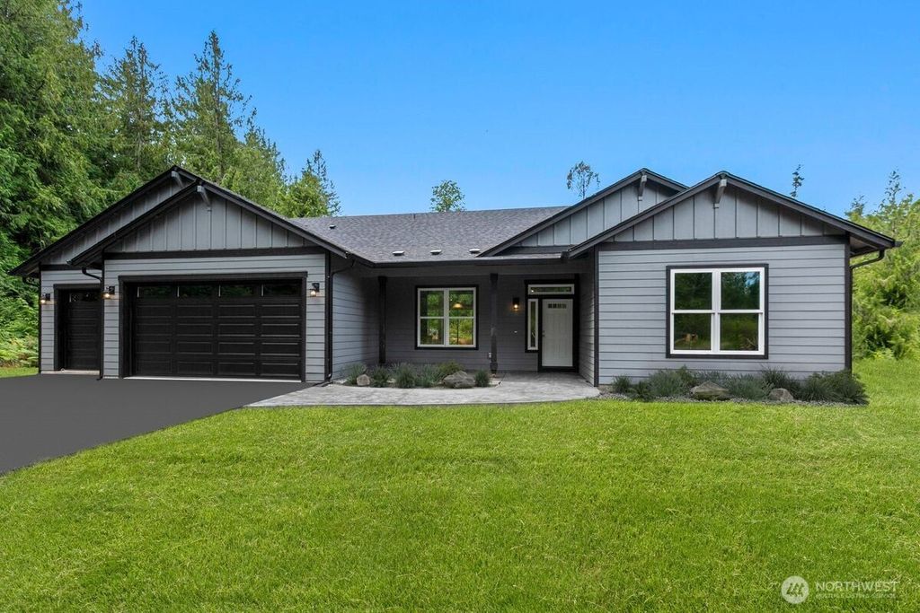 Photo of 112 Frost Road, Winlock, WA 98596 (MLS # 2446767)