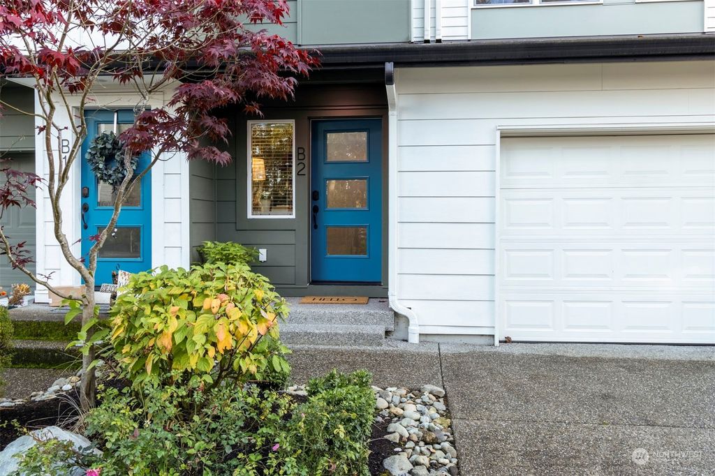 Photo of 13421 Admiralty Way #B2, Lynnwood, WA 98087 (MLS # 2308072)