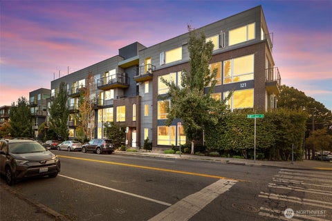 Photo of 121 12th Avenue E #506, Seattle, WA 98102 (MLS # 2575677)