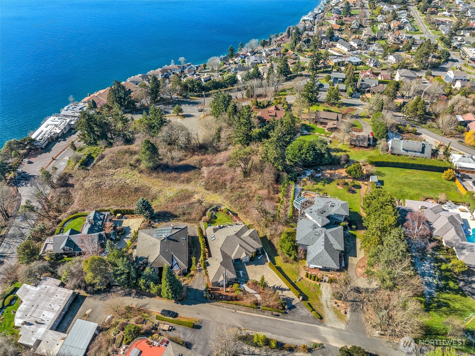 4520 Kennedy Road NE