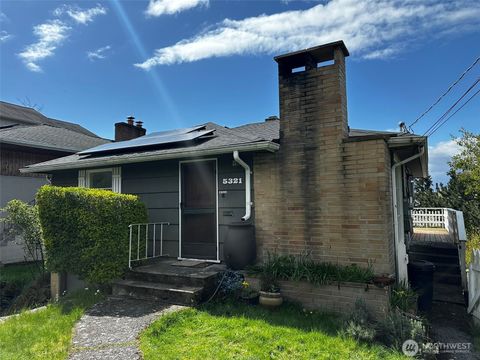 Photo of 5321 47th Avenue SW, Seattle, WA 98136 (MLS # 2519360)
