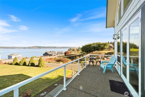 Photo of 201 E Smith Cove Way, Shelton, WA 98584 (MLS # 2488447)