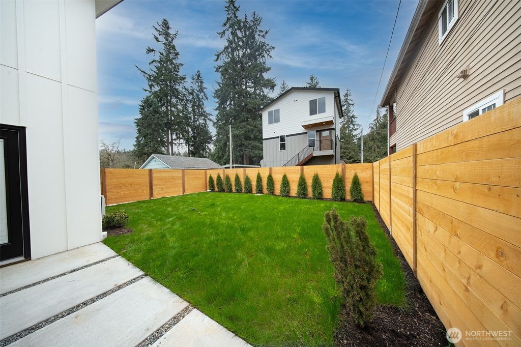 Photo of 12531 25th Avenue NE #C, Seattle, WA 98125 (MLS # 2484726)