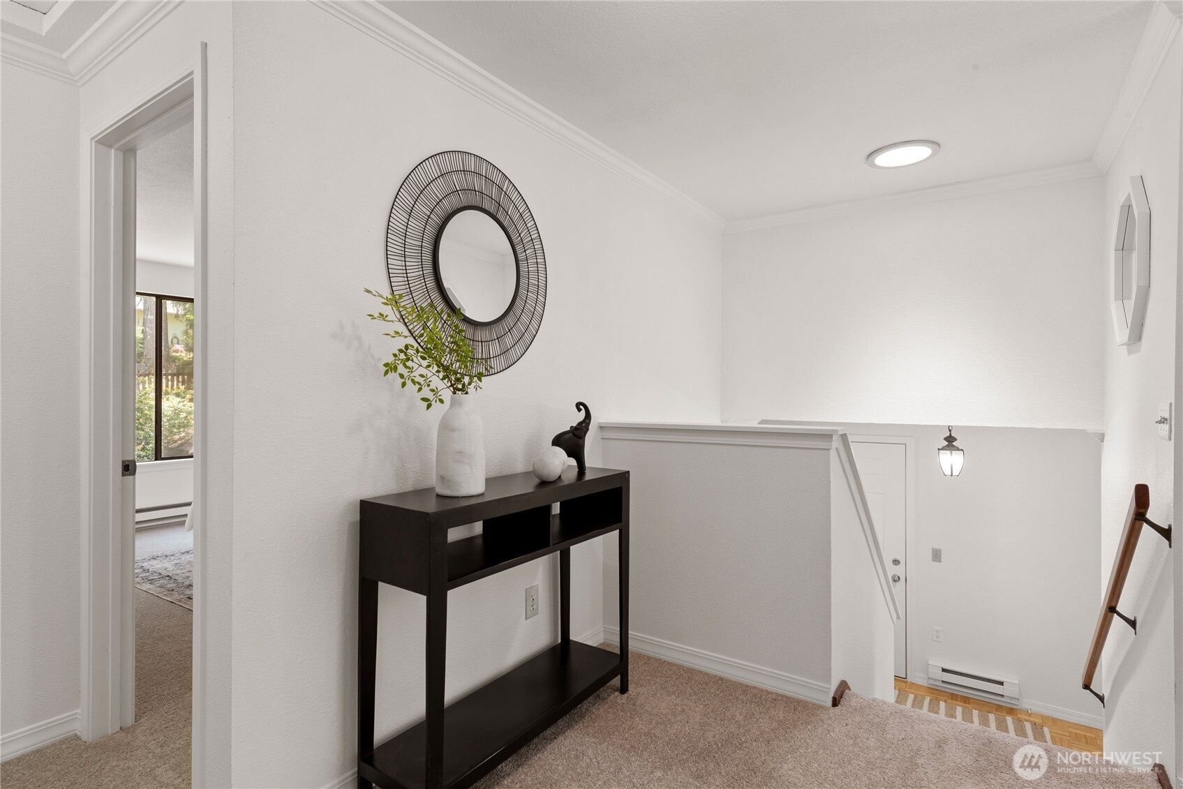 60 E Christmas Tree Place