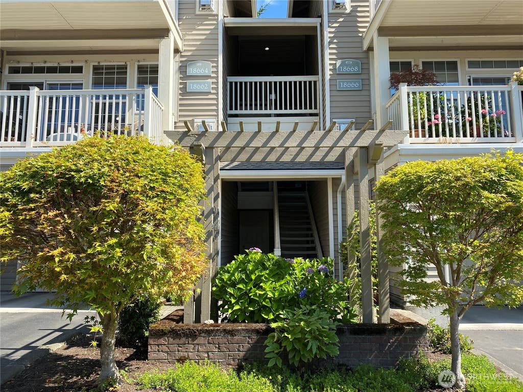 Photo of 18664 NE 56th Court #FF1866, Redmond, WA 98052 (MLS # 2564581)