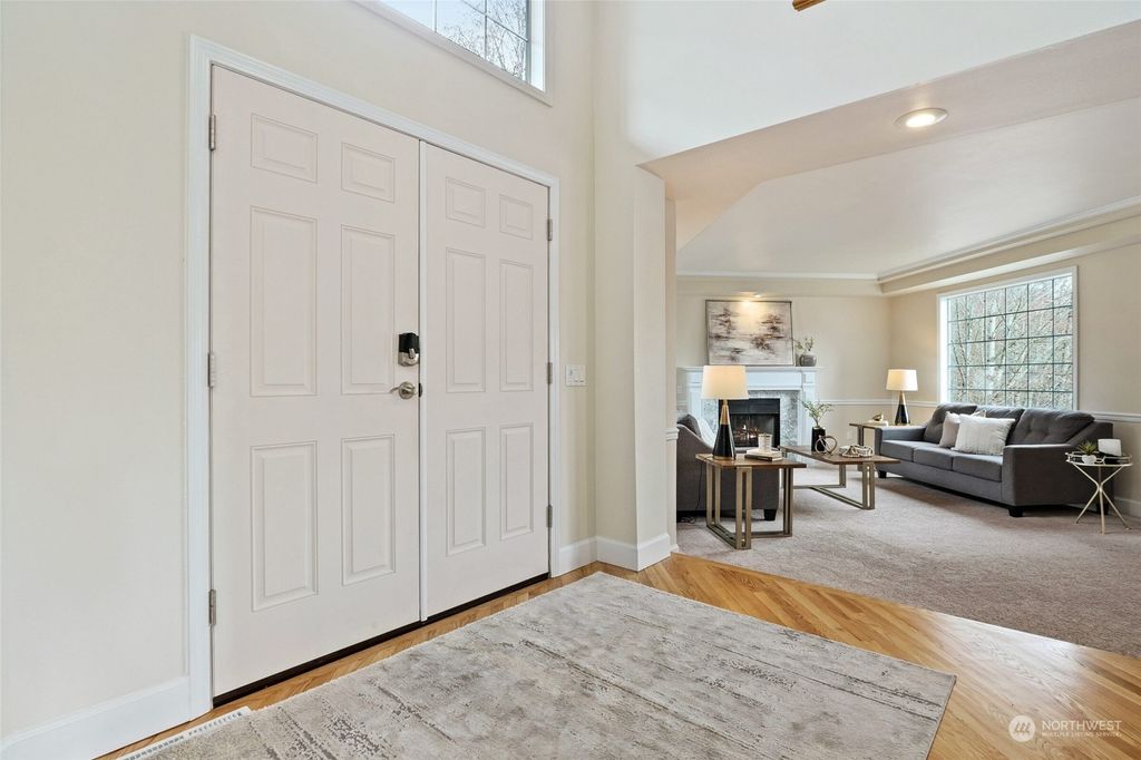 Photo of 15024 86th Avenue NE, Kenmore, WA 98028 (MLS # 2205689)