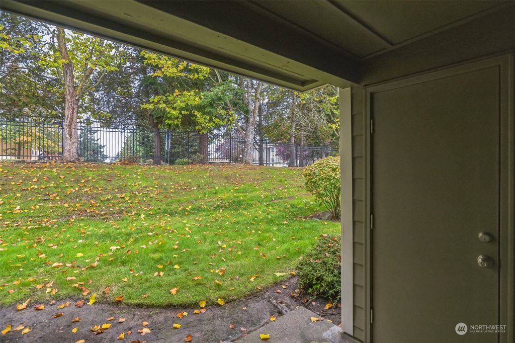 Photo of 1808 S 284th Lane #E-103, Federal Way, WA 98003 (MLS # 2172988)