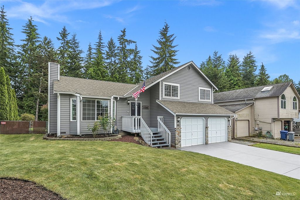 Photo of 2816 139th Place SE, Mill Creek, WA 98012 (MLS # 1984028)