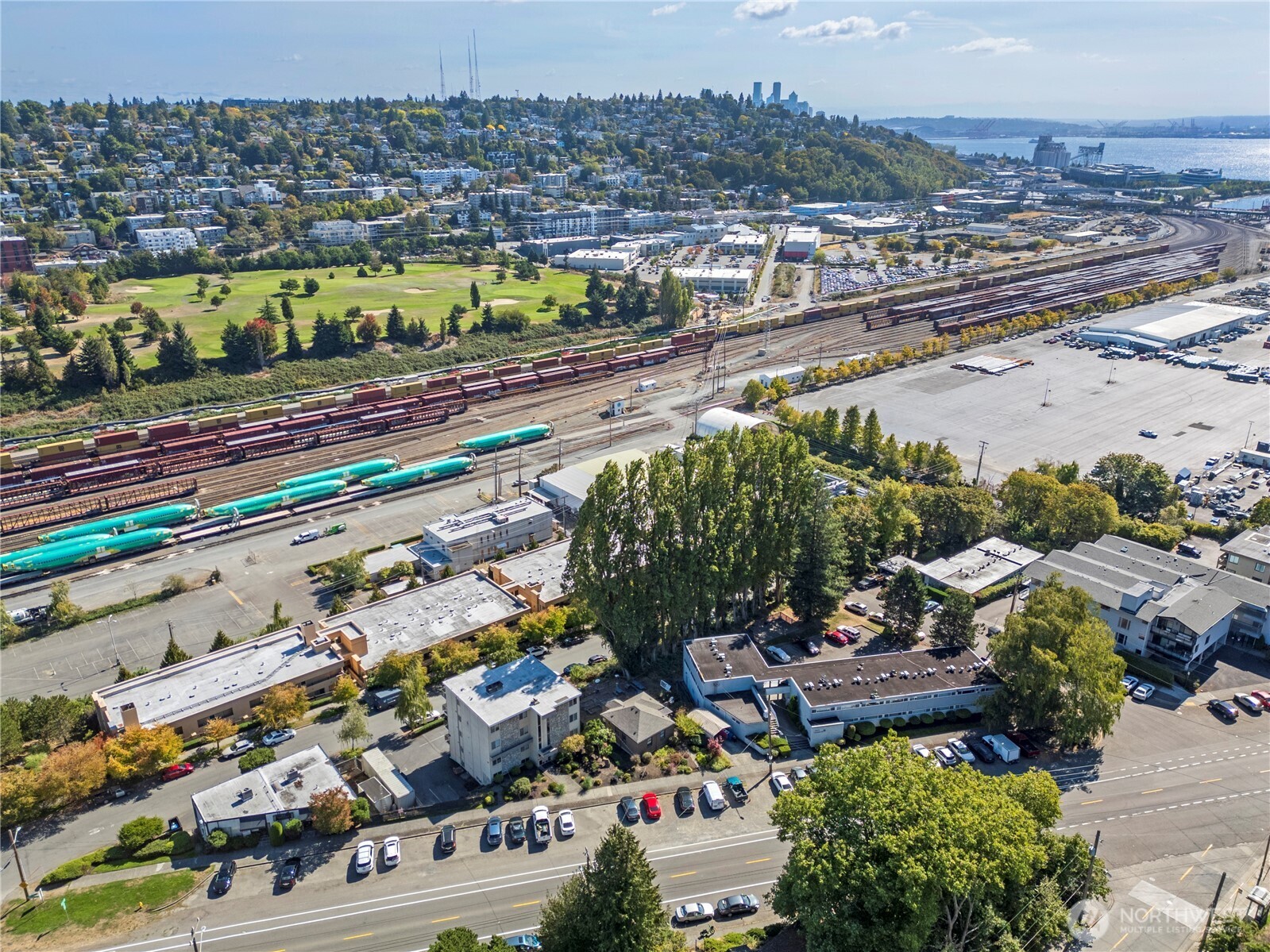 2600 Thorndyke Avenue W