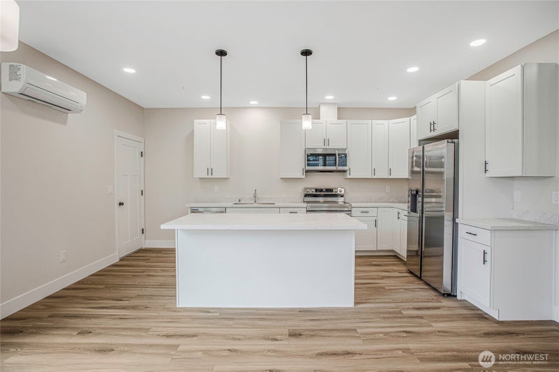 1412 E 51st Street