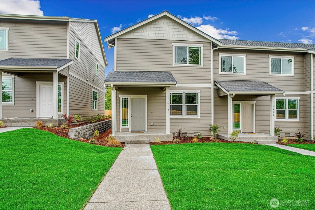 Photo of 1412 E 51st Street, Tacoma, WA 98404 (MLS # 2553893)