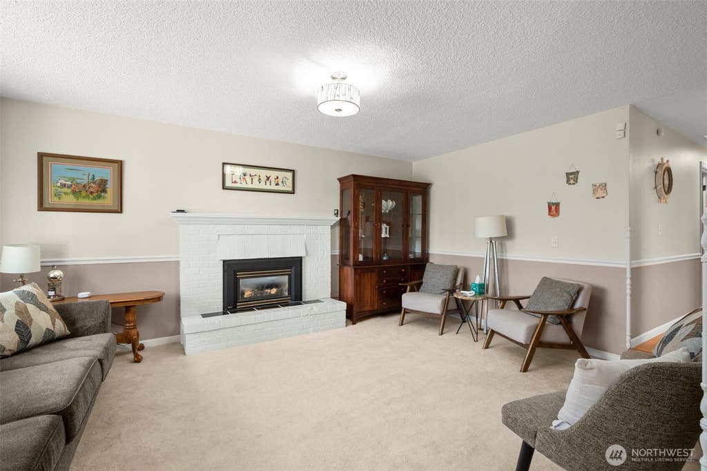 Photo of 7409 207th Avenue E, Bonney Lake, WA 98391 (MLS # 2560504)