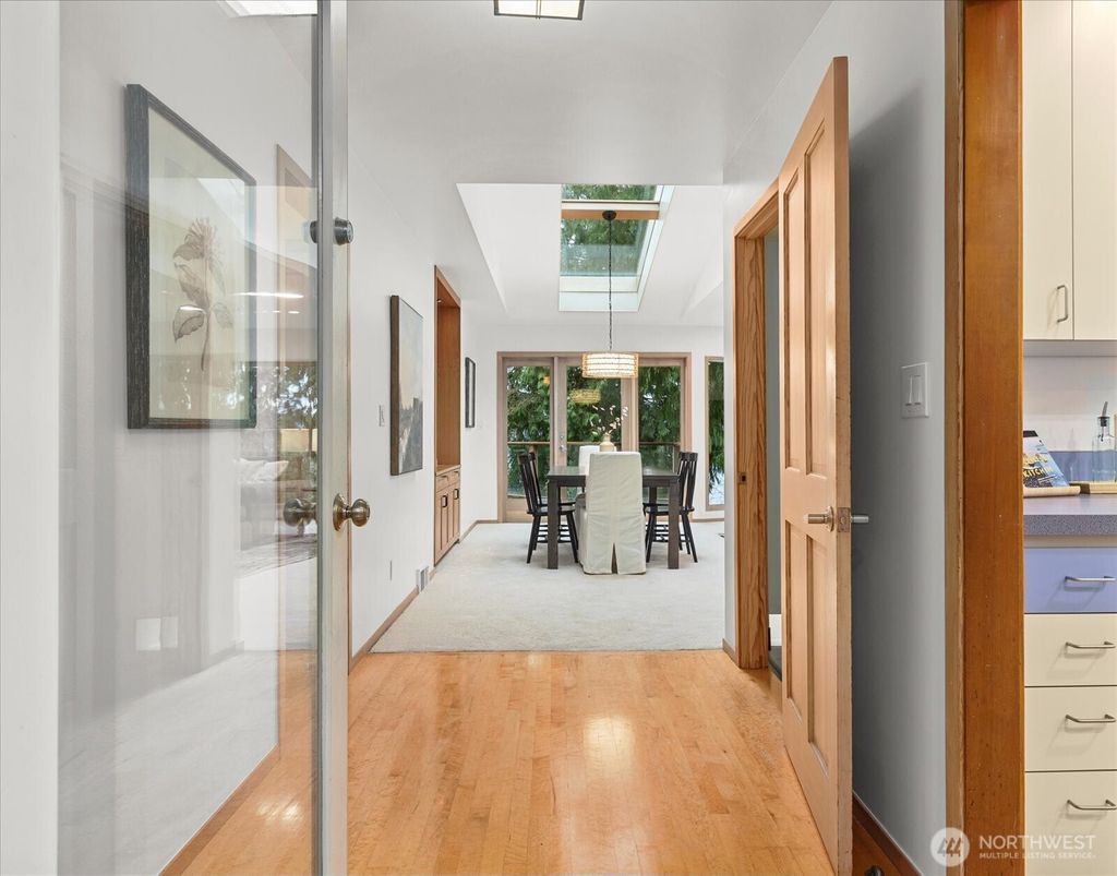 Photo of 11904 Lakeside Avenue NE, Seattle, WA 98125 (MLS # 2487398)