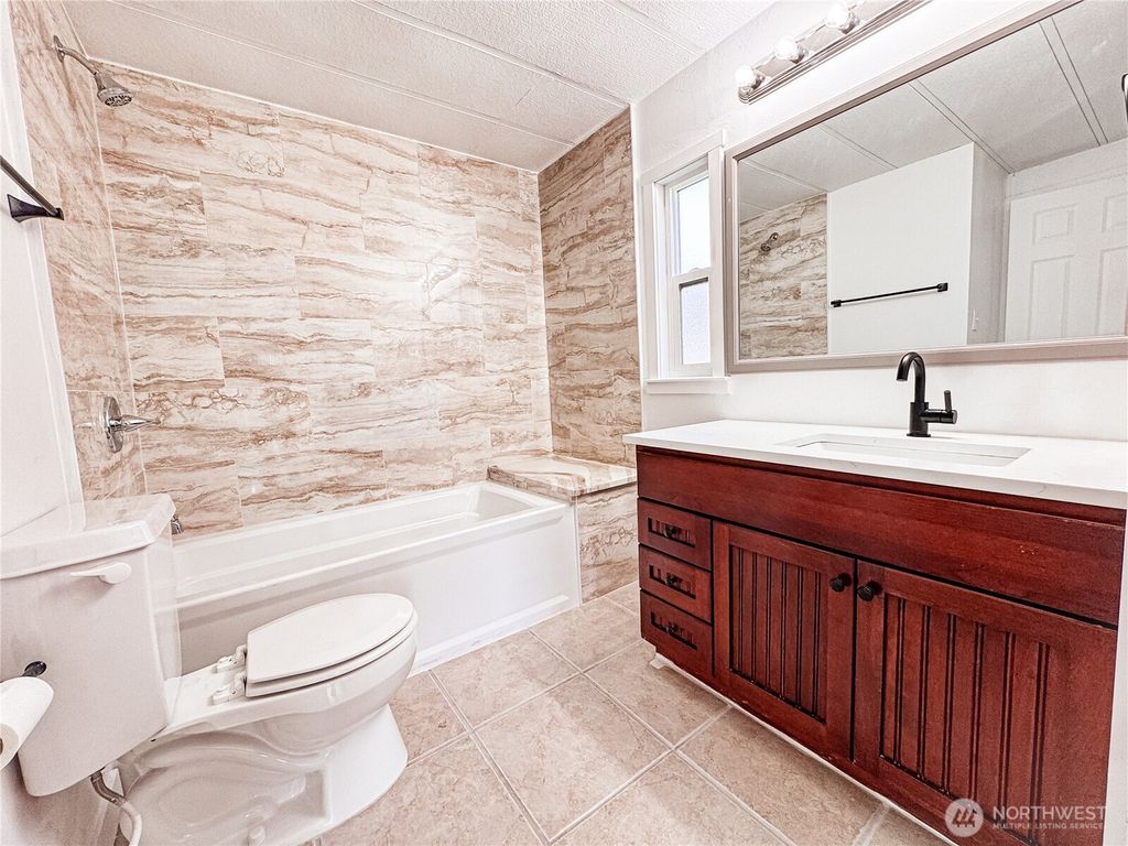 listing image 9360644918119325839