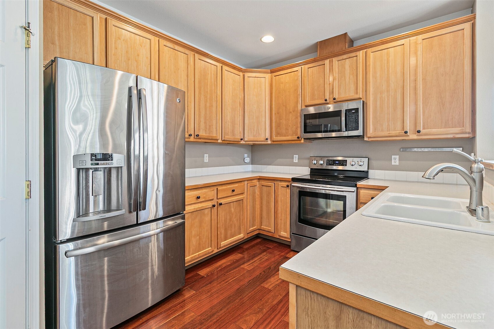 6830 20th Street E F5