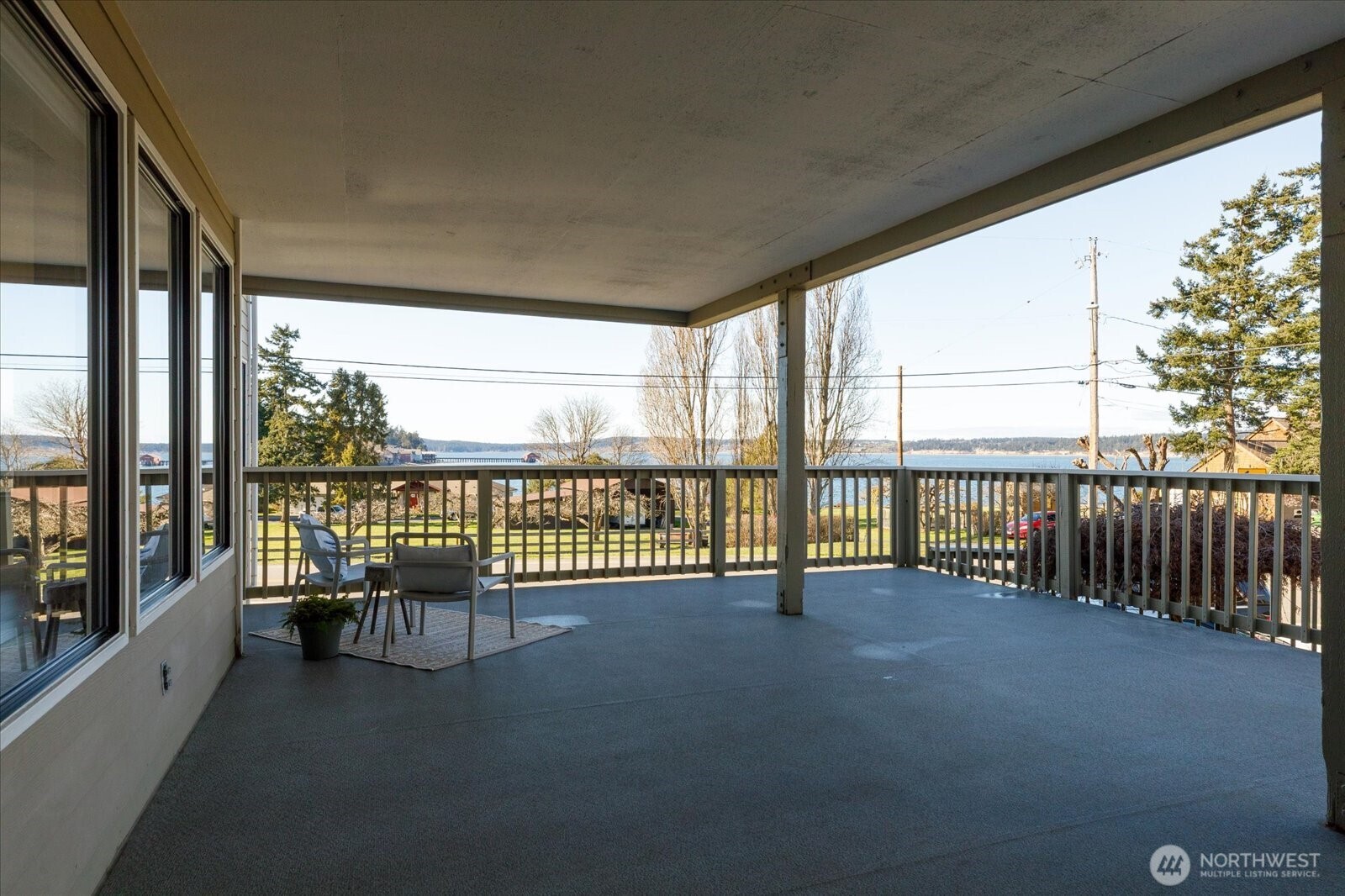 905 NE Leach Street 905