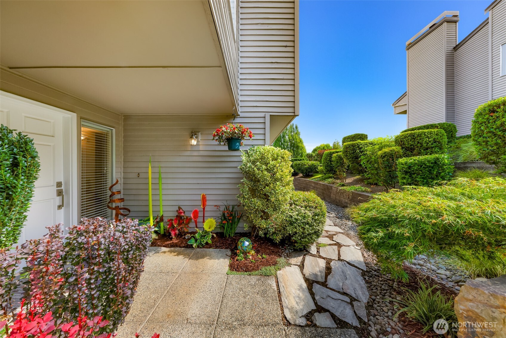 7250 Old Redmond Road J138