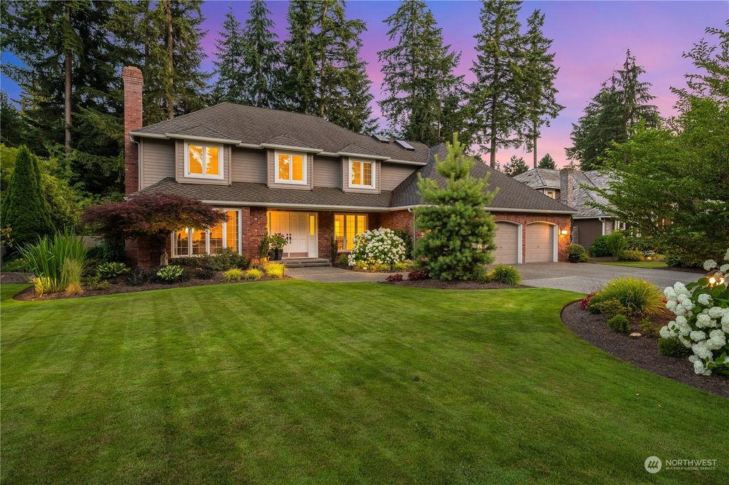 Photo of 25729 SE 31st Place, Sammamish, WA 98075 (MLS # 2256779)