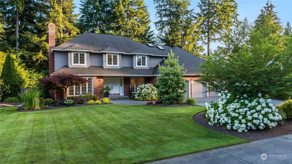 Photo of 25729 SE 31st Place, Sammamish, WA 98075 (MLS # 2256779)