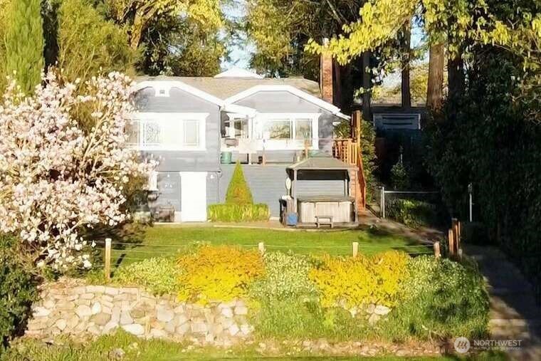 10040 Dekoven Drive SW