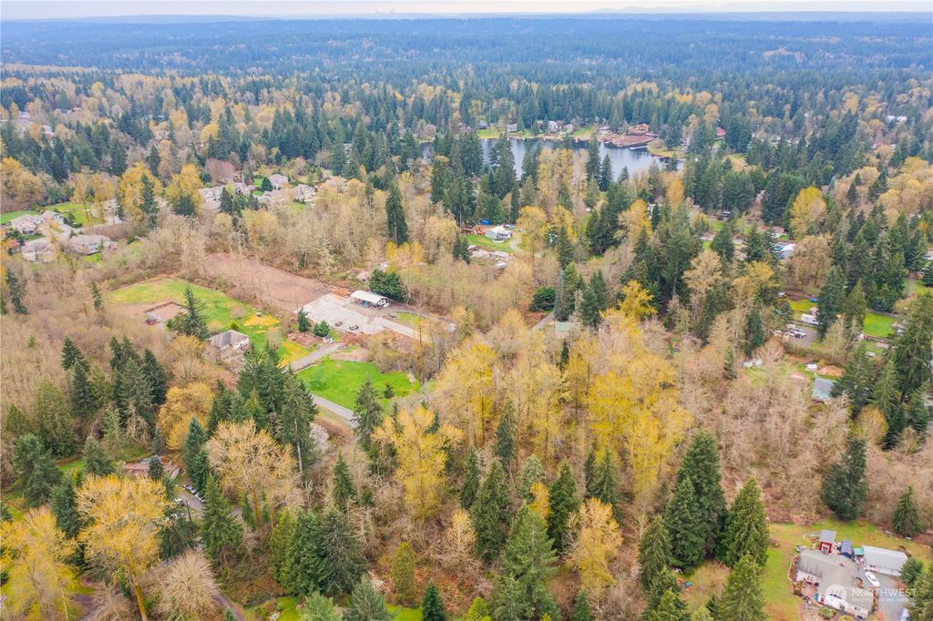 Photo of 13911 230th St St SE, Snohomish, WA 98296 (MLS # 2219864)