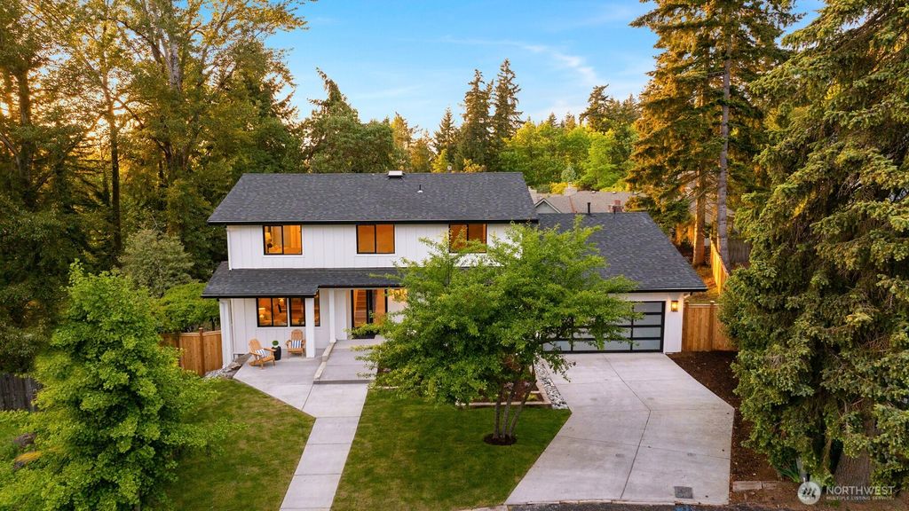 Photo of 13400 SE 56th Place, Bellevue, WA 98006 (MLS # 2519243)