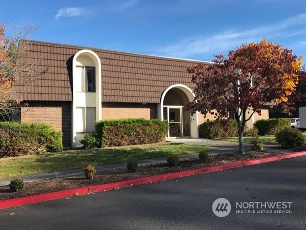Photo of 11008 NE 68th Street #725, Kirkland, WA 98033 (MLS # 2312114)