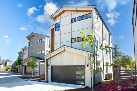 Photo of 7107 Aurora Avenue N, Seattle, WA 98103 (MLS # 2505471)