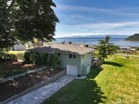 Photo of 8216 Whidbey Drive, Clinton, WA 98236 (MLS # 2543584)