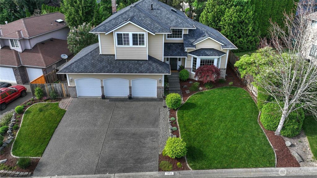 Photo of 1952 S 371st Pl PL, Federal Way, WA 98003 (MLS # 2522640)