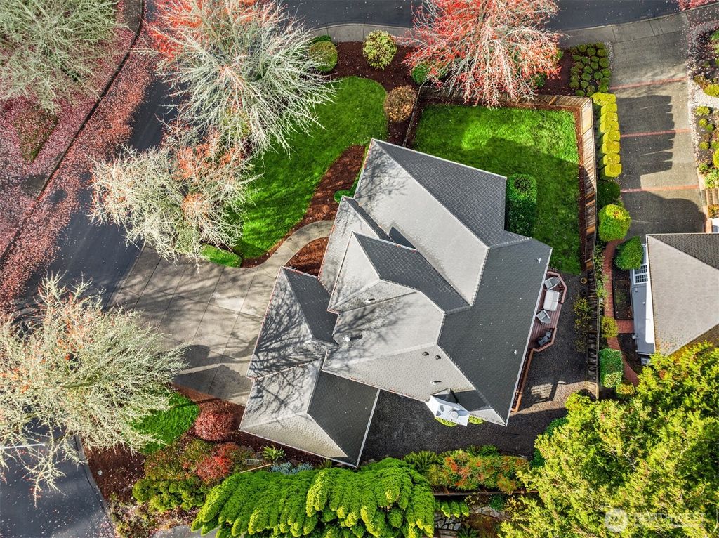 Photo of 10330 NE 151st Place, Bothell, WA 98011 (MLS # 2498490)