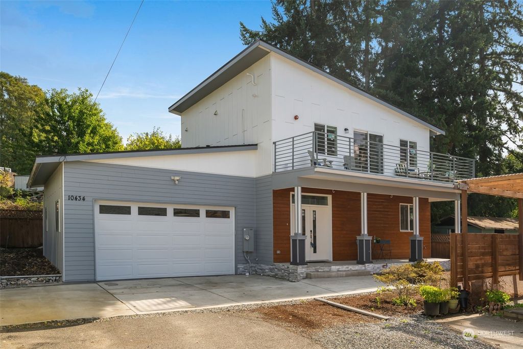 Photo of 10434 11th Avenue SW, Seattle, WA 98146 (MLS # 2168592)